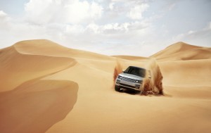 Download Land Rover Desert Sufari Car Hd Wallpaper