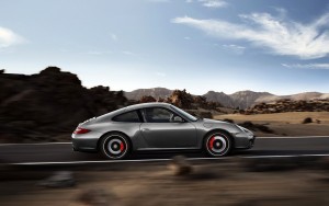 Download Fast Porsche Carrera GTS Hd Wallpaper