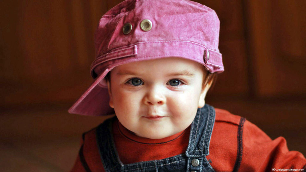 cute-baby-with-cap-wallpaper-2017