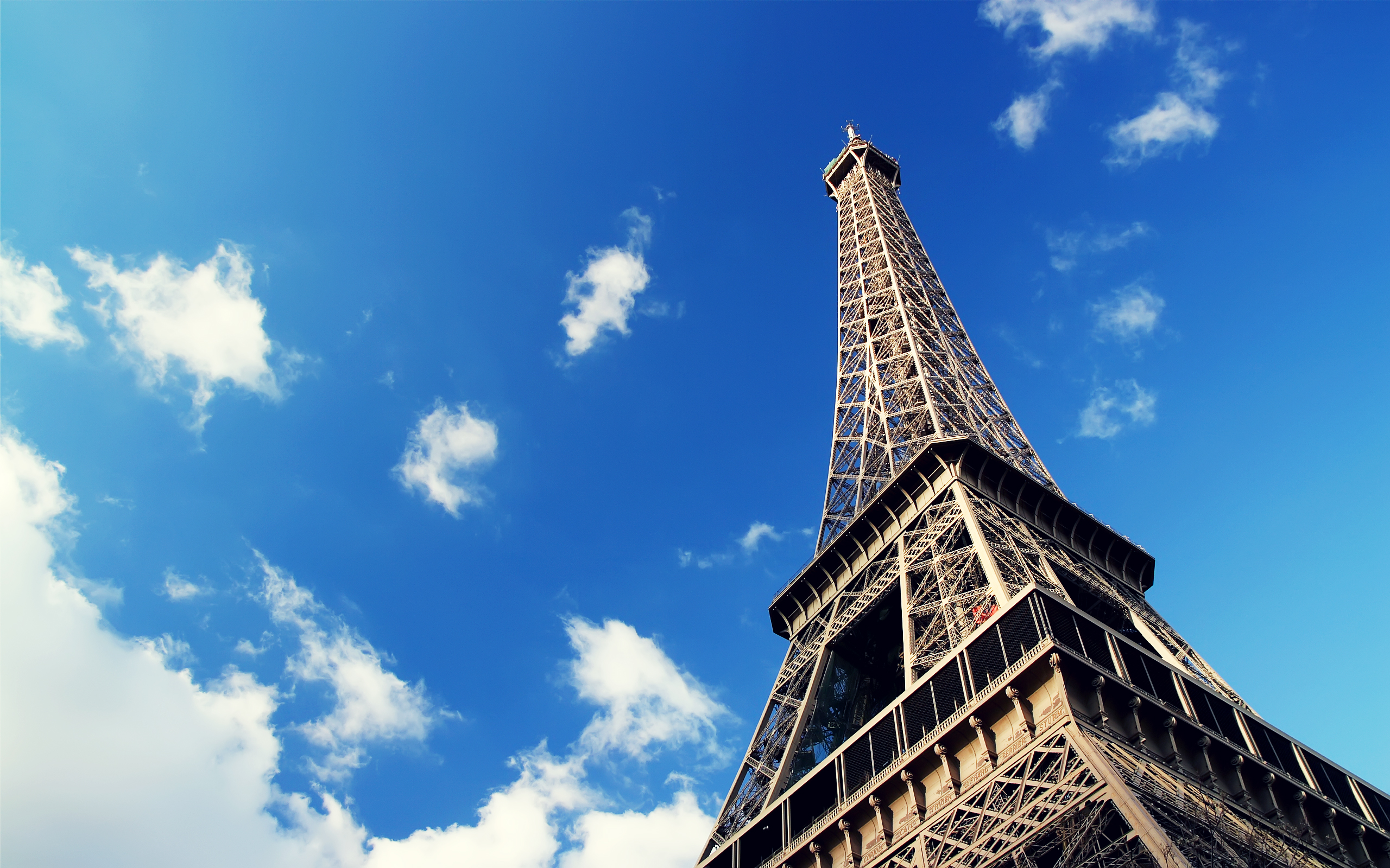 fantastic-eiffel-tower-wallpapers-Download