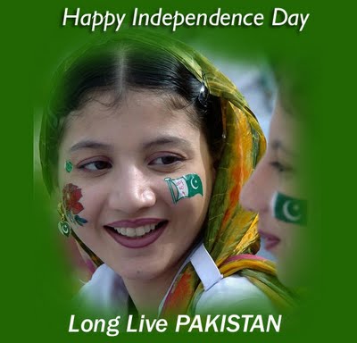 Pakistan Independence Day Girl Celebration Wallpapers For HD Devices