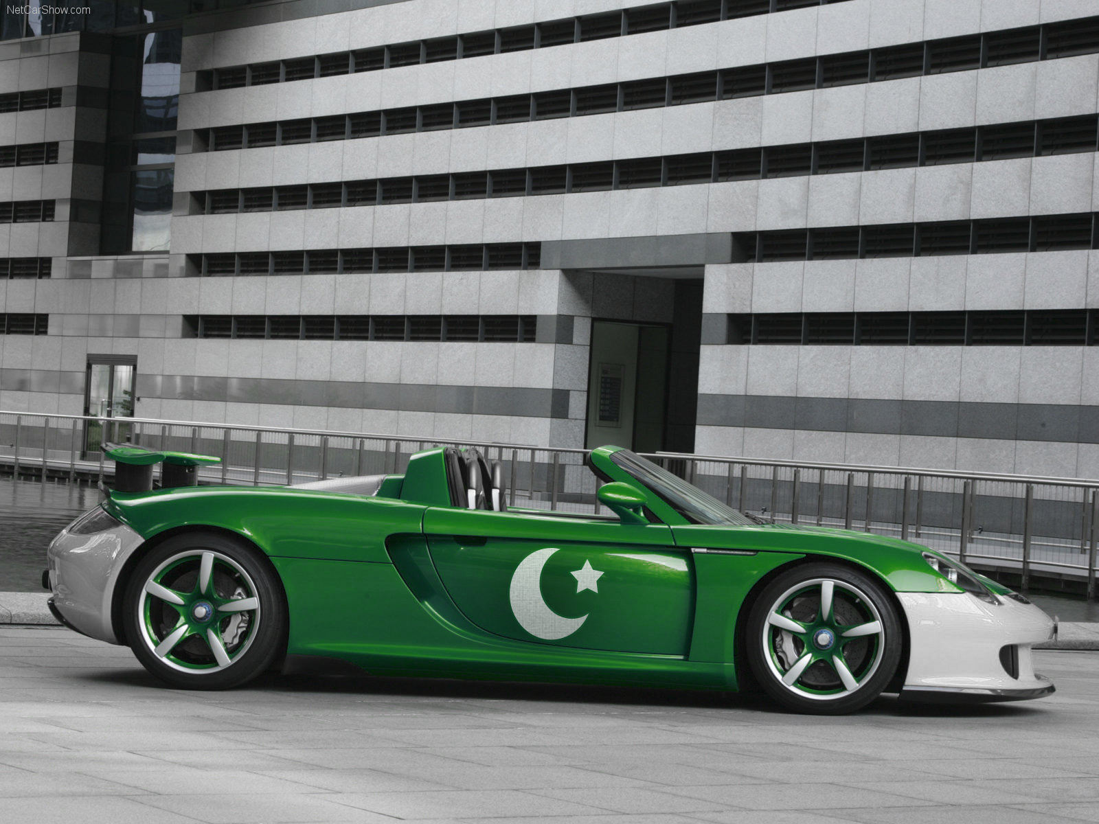 download Pakistan Tech Art Porsche Carrera GT_2014